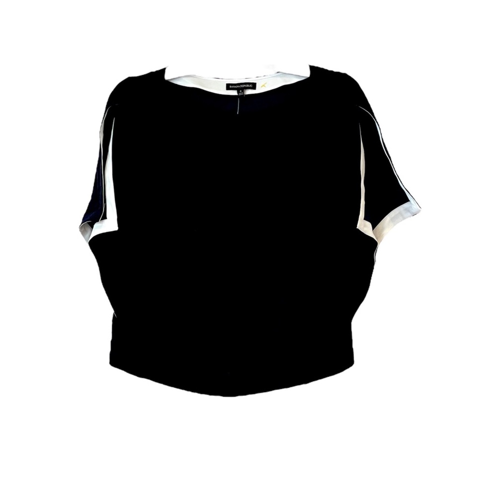 Black Crepe blouse w/white sleeve detail